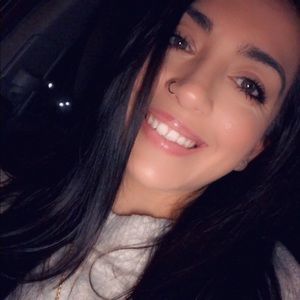 Meet your Posher, Fiorella